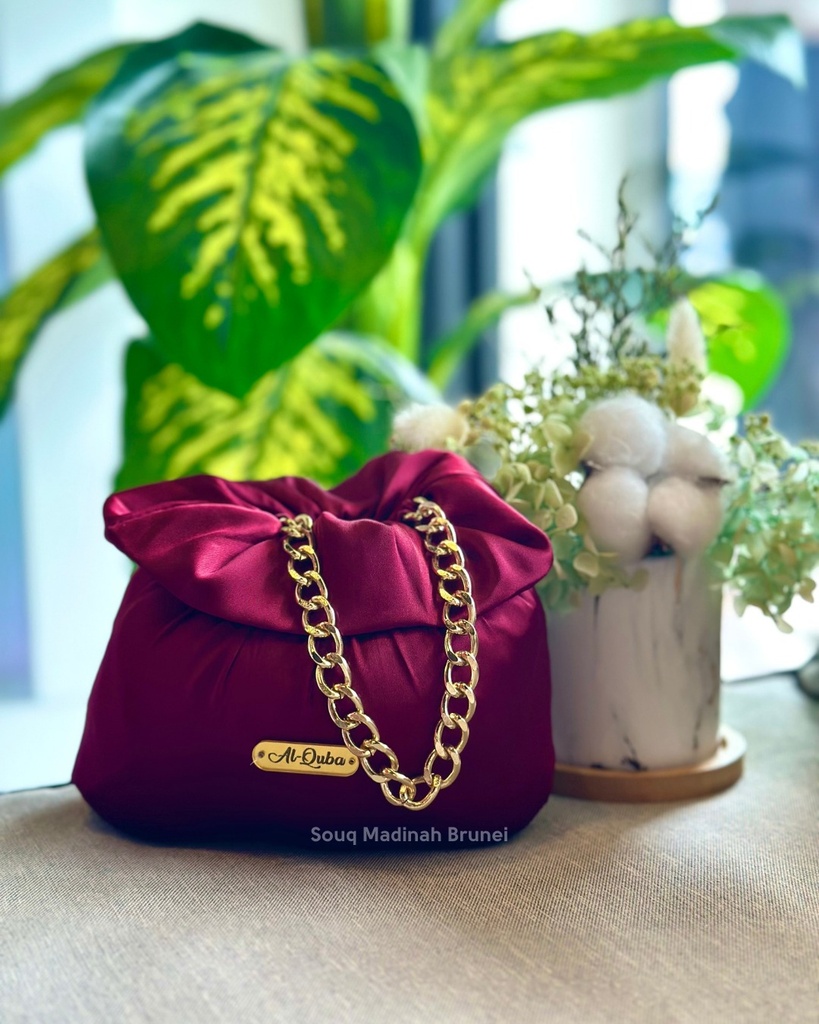TT Humaira : Barn Red10