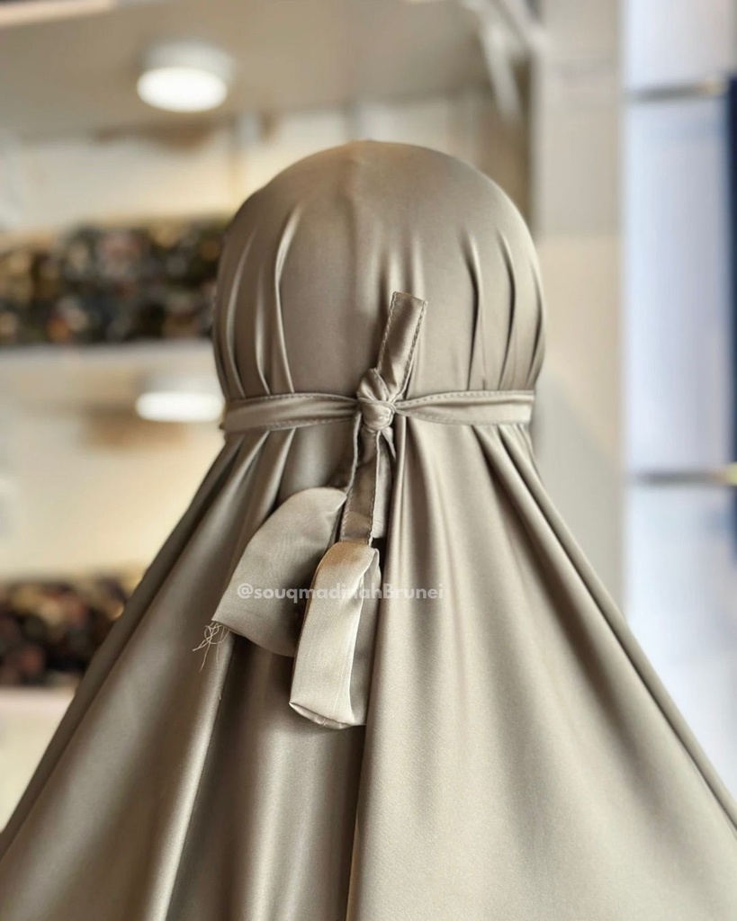 TT Humaira : Gray4