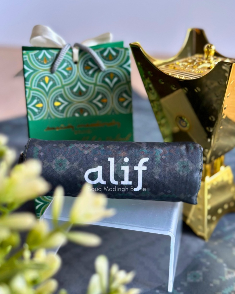 UST Alif 105 5