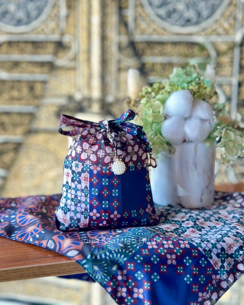 TT Alif Motif : Tabitha