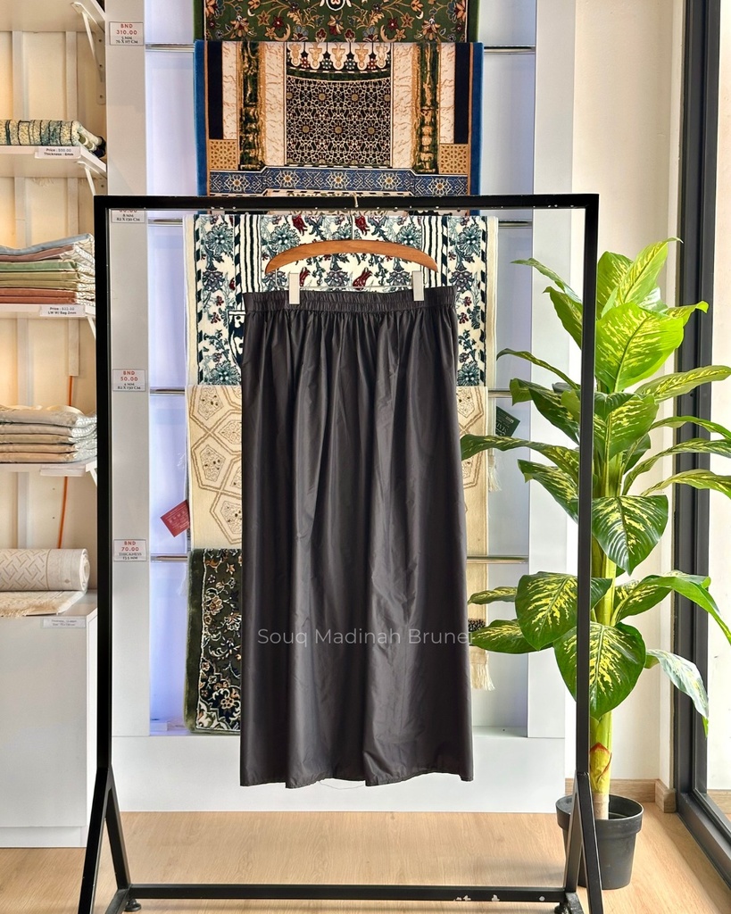 Sarung Ammar Plain : Blackened Pearl
