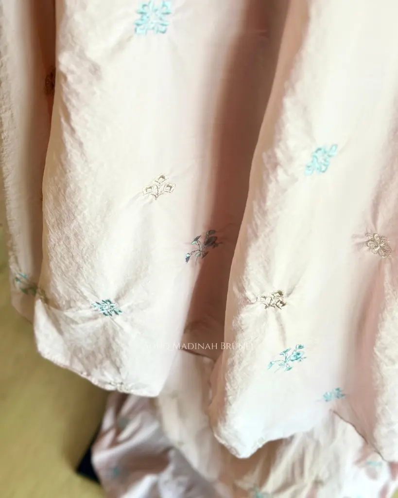 02Pink - 11.webp