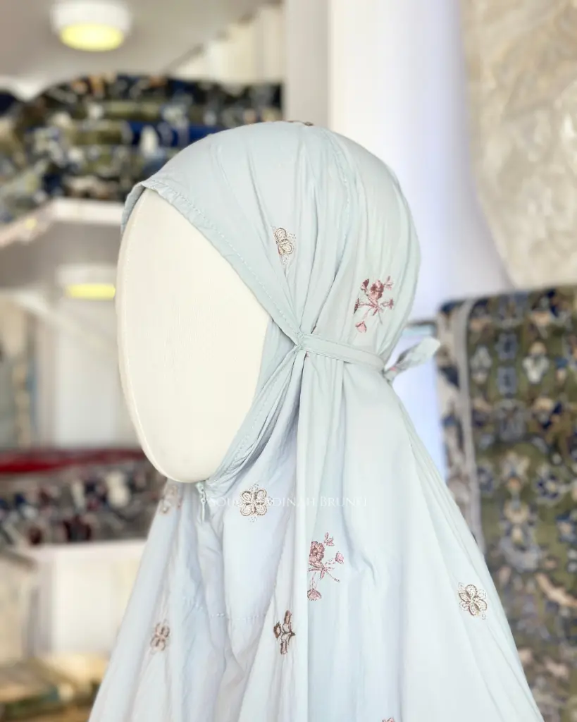 04Sky Blue - 04.webp
