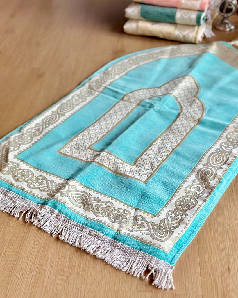 Turquoise - 02.webp