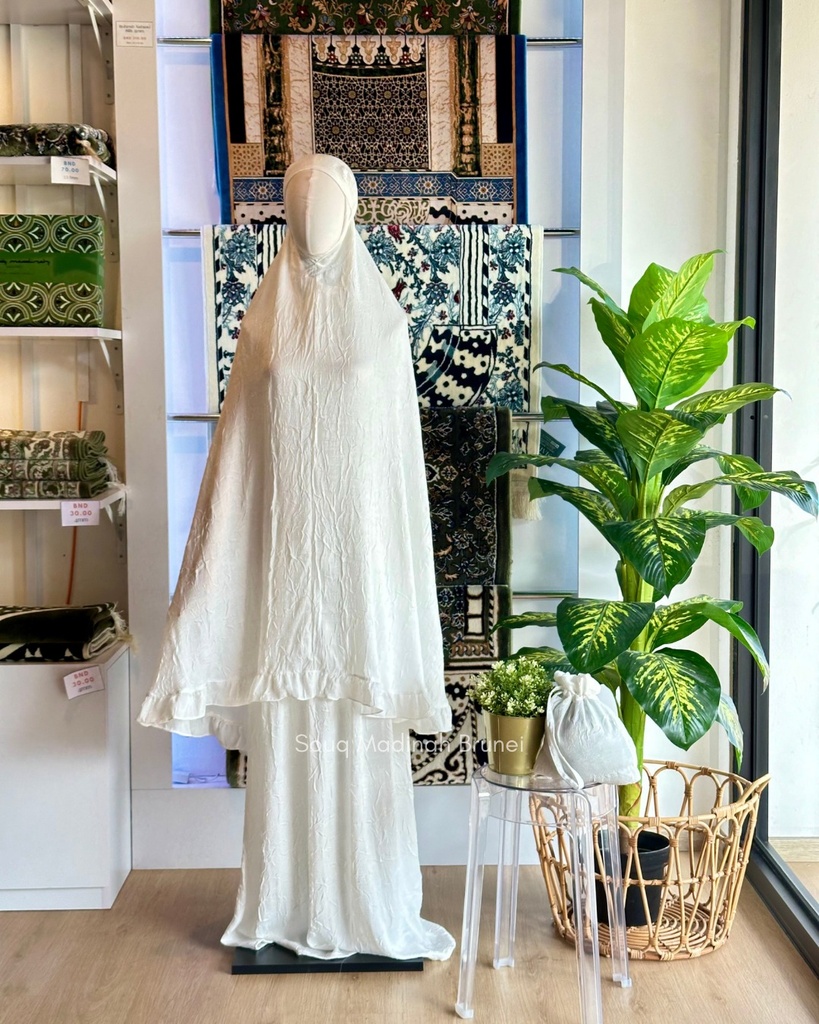 TT Rianti : White1