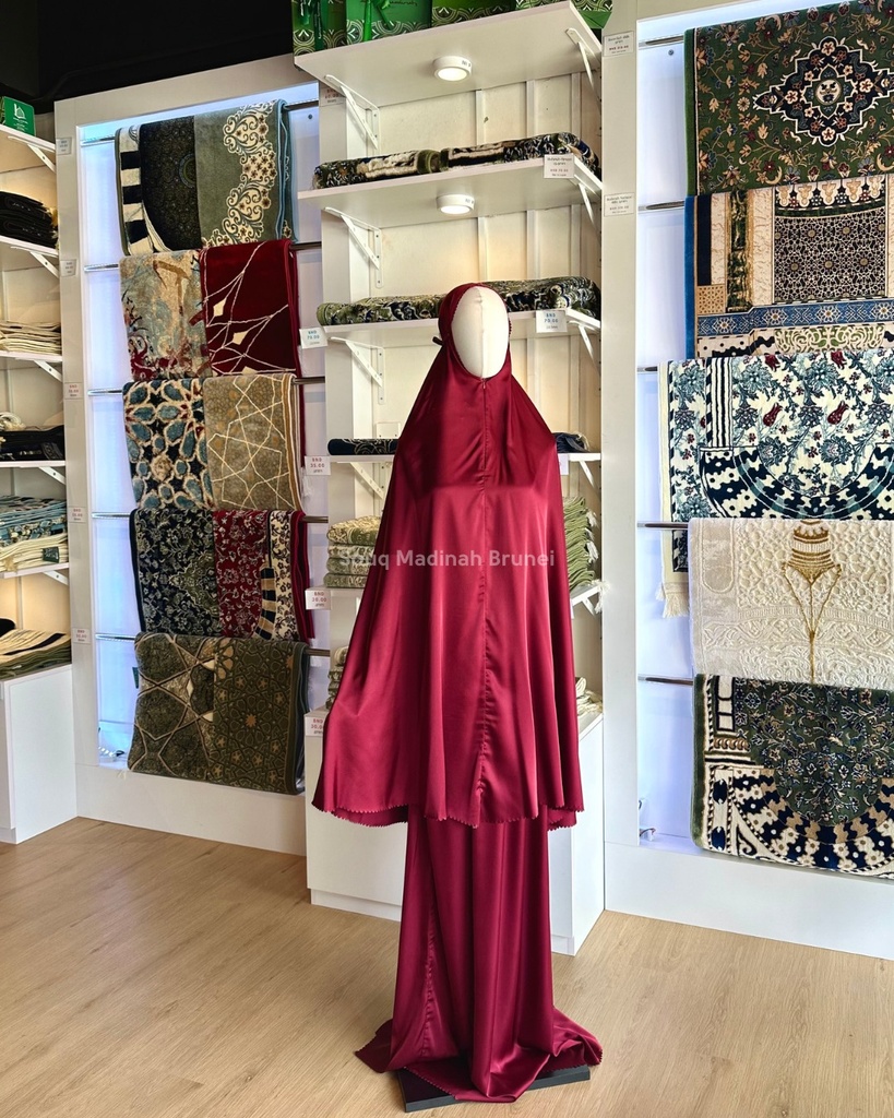 TT Humaira : Barn Red1