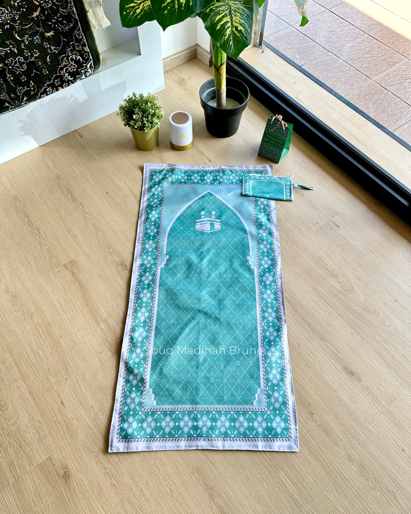UST Lutfiyya : 24