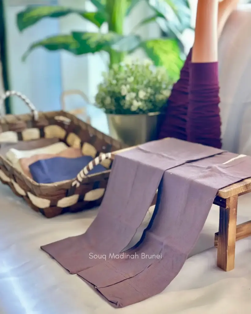 Vaytita H/Socks : Purple Gray