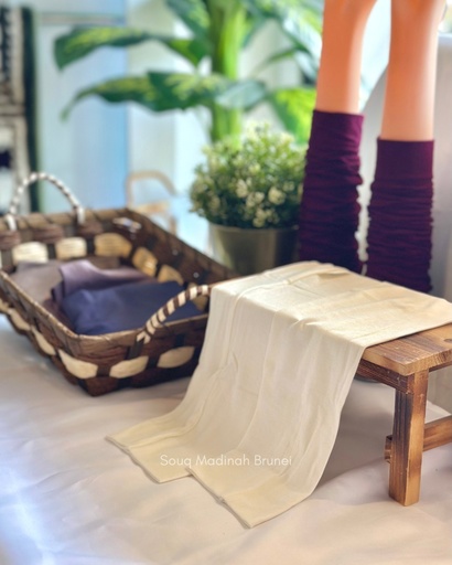 Vaytita H/Socks : Off White (Plus Size)