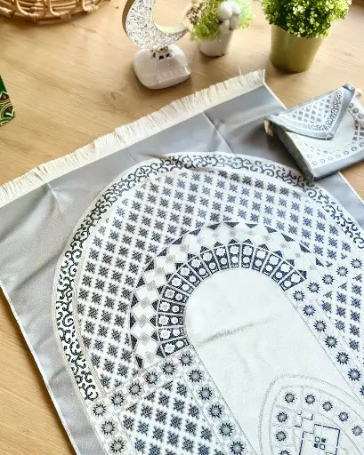 ST Mihrab : Gray