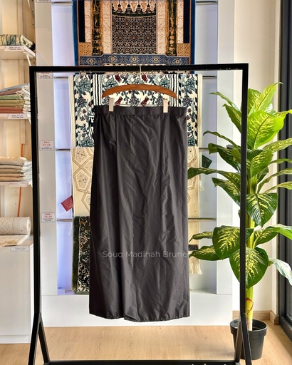 Sarung Ammar Plain : Blackened Pearl