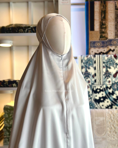 TT Humaira : White Gray
