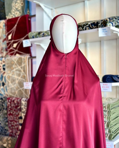TT Humaira : Barn Red